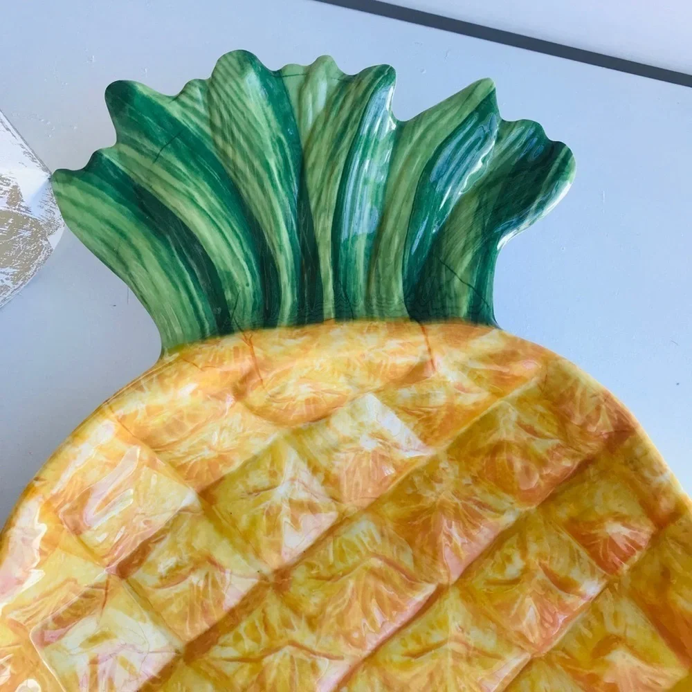 Pineapple Fruit Dish Melamine BIG, in EUC